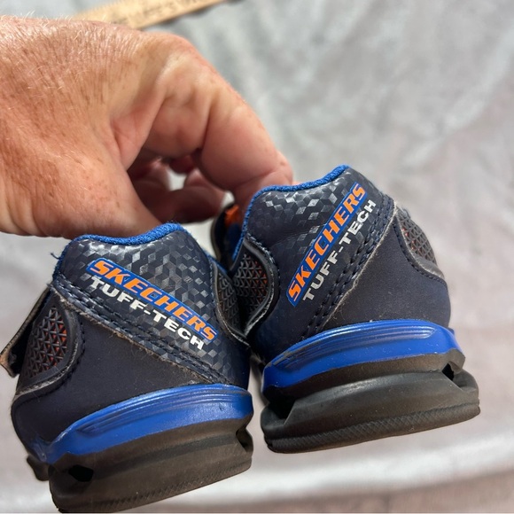 Skechers Water Repellent sneakers for toddler boys size 8 - Picture 5 of 7